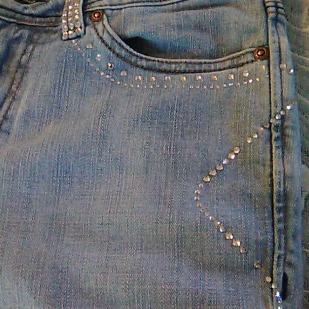 Mu Light Wash Retro Jeans With Bling - Picture 12 of 13
